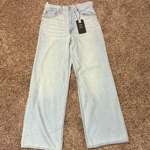 Levi’s Ribcage Wide Leg Jean NWT